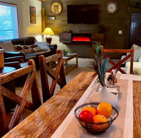 Fisherman, Families, Pools One Minute, Let's Go ! Total Comfort, Location Perfect, Amenity-Rich, Pup Friendly, Discover An Exceptional Wyoming Stay, Thermopolis River Walk Home at Hot Springs State Pa